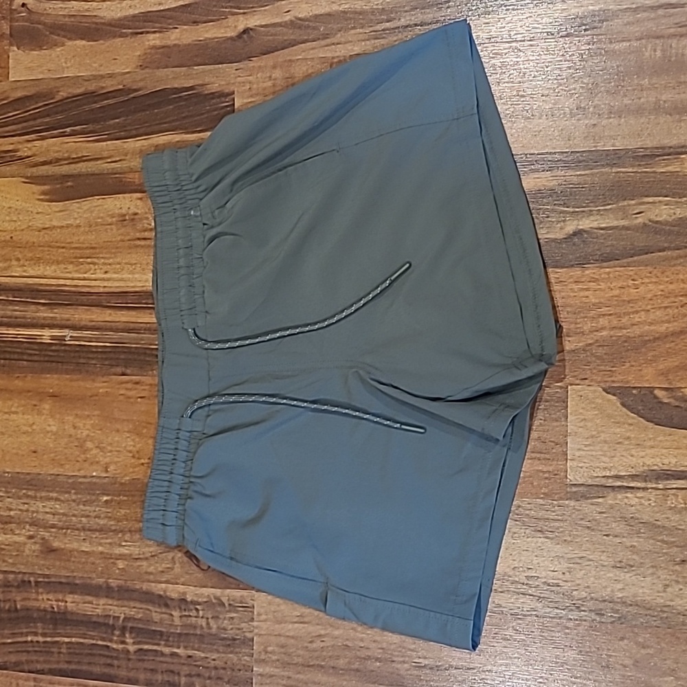 Avalanche women's running shorts
